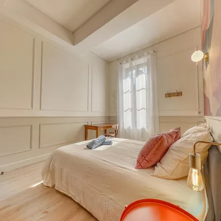 T3 Neuf Bastide Centre Historique 6 Personnes Appartement *